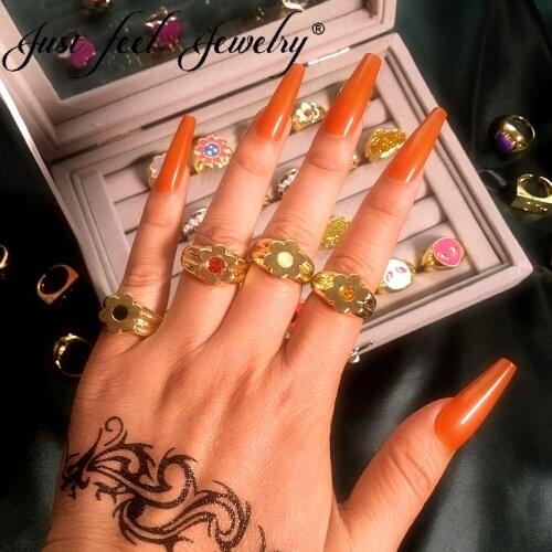 JUEF FEEL 2021 New Shining Golden Little Daisy Rings For Women 4 Color Sequin Enamel Metal Ring Statement Geometric Jewelry gift