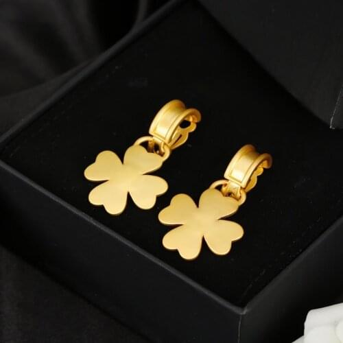2021 Hot Brand Fashion Pearl Jewelry Cute Lovely Gold Color Clover Camellia Flower Design Wedding Party Unique Earrings