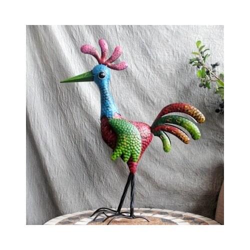 Garden garden garden cock decorations and decoration groceries carried their roosters high Retro rural iron art old