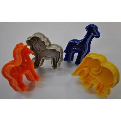 Animal Plunger and Cutter, Set of 4