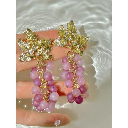 HUANZHI 2021 New Elegant French Purple Acrylic Beaded Grape Golden Leaves Shaped Metal Earring Ear Drops For Women Party Jewelry
