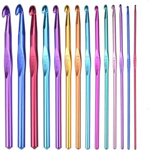 1Pc Aluminum Crochet Hooks Hand Knitting Crocheting Yarn Sewing Needles 2-10mm DIY Crafts Supplies Random Color