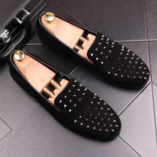 ERRFC New Arrival Luxury Men Black Loafer Shoes Fashion Designer Slip On Rivets Trending Casual Shoes Man British Chic Zapatos