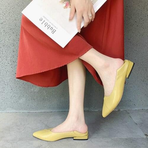 2020 Autumn Ladies Brand Oxfords Pointed Toe Vintage Shoes Elegant Flats Shoes Low Heels Black Shoes Ladies Office Shoes U19-91