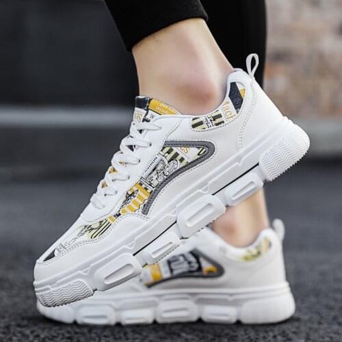 2021 New Mens Sneakers White Leather Vulcanized Shoes Fashion Personality Printing Skateboar Shoes Comfortable