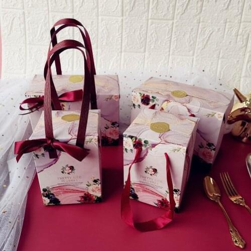 2020 Kawaii Portable Gift Bags Macaron Packing Box Beautifully Packaged Wedding Party Cake Storage Biscuit Paper Box Casamento