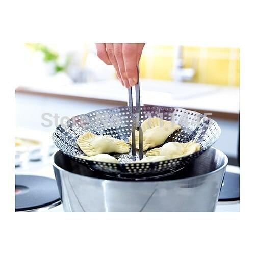 Steamer insert, stainless steel,The handle can be detached, which makes it easier to lift the pot as the handle doesn't get hot