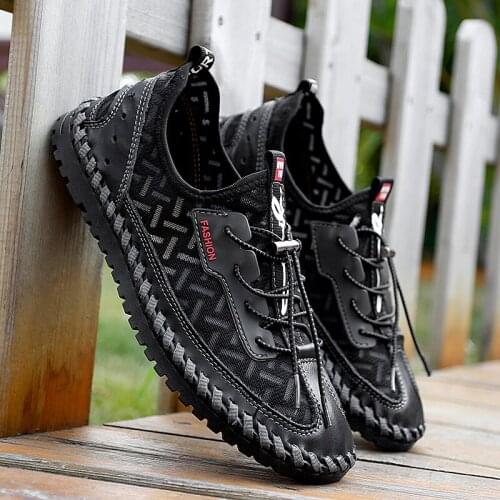 Man New Fashion Mesh Casual Shoes Male Summer Hollow Breathable Comfy Soft Leisure Shoes Hombre Outdoor Slip-on Climbing Sneaker