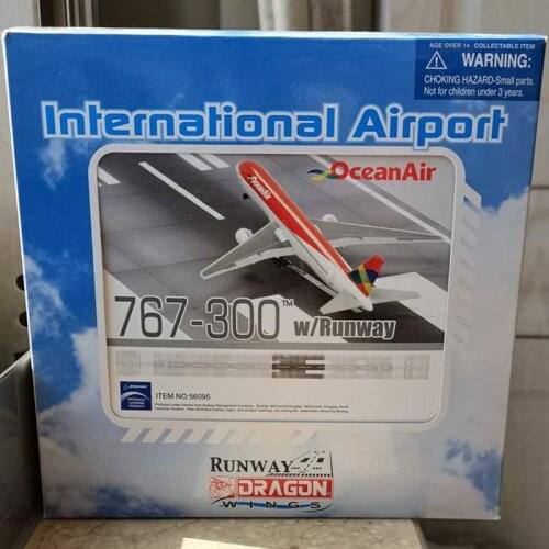 1:400 Ocean Air Airline airplane 767 B767 model with base landing gear with runway alloy aircraft plane toy for collection