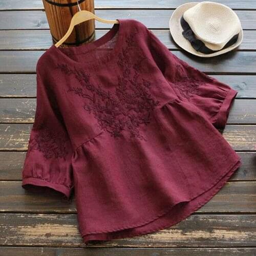 Retro ethnic embroidery cotton and linen round neck t-shirt women 2019 new loose casual bottoming shirt all-match ladies top