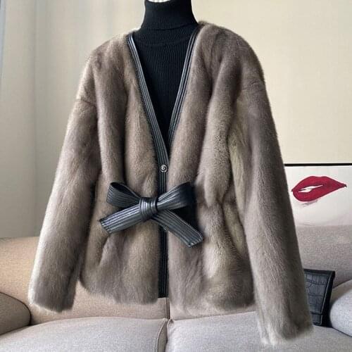 Winter Thickened Warm V-neck Mink Jacket 2020 Fashionable Young Style White Mink Outwear with Belt High-end New Fur Grass Coat