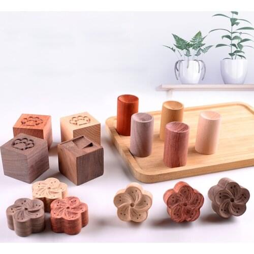 Essential Oil Aromatherapy Diffuser Wooden Aroma Diffuser Eco-Friendly Fragrance Diffused Wood Car Load Crafts