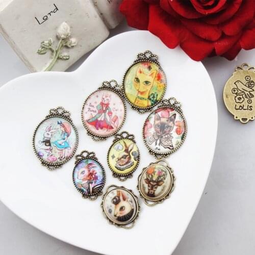 Wholesale Trendy 20pcs/lot Oval Beauty Head/Retro Alice palace Series of flower buckle Alloy Bronze Tone Cartoon Charms Pendants