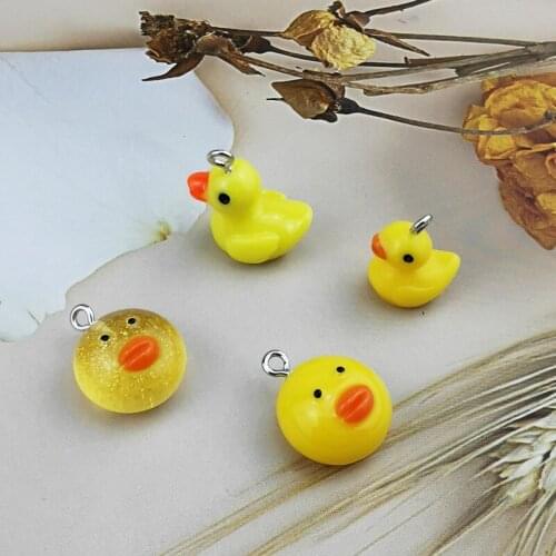 Cute10pcs Resin Cartoon Yellow Duck Charms Pendant Handmade DIY Earrings Crafting Keychain Charm Jewelry Accessories