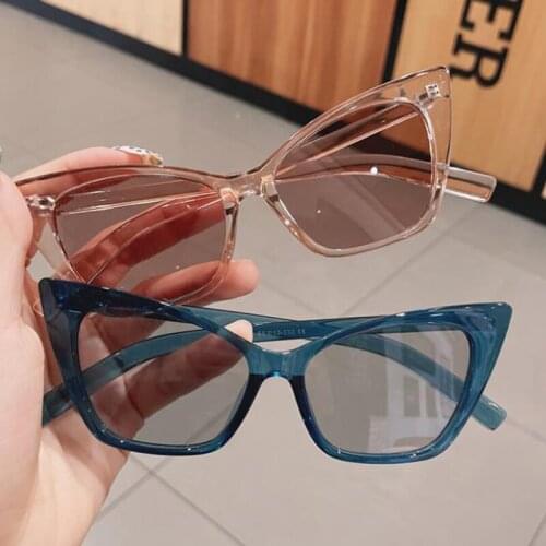 Female Cat Eye Fashion Sunglasses Women Vintage Clear Ocean Lens Shades Glasses 2021 Small Plastic Sunglasses Lady Oculos