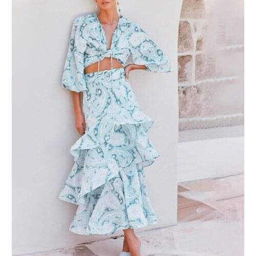 In the summer of 2021 the new blue chiffon group suit v-neck lantern sleeve + long bust skirt of tall waist cake