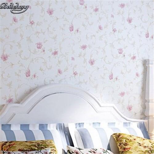 Beibehang Mouldproof moistureproof pastoral flowers non-woven wallpaper to warm the bedroom living room background wallpaper