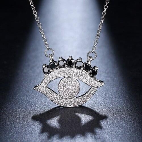 Fast Selling Hot European And American Fashion Temperament Exaggerated Eyes Zircon Necklace Womens Creative Jewelry Manufacture