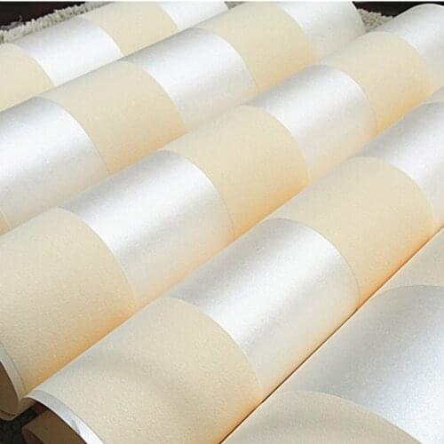 Beibehang wallpaper White flocked pearl ray modern minimalist horizontal and vertical stripes living room background wallpaper