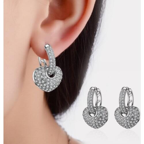 Hollow Out Earrings Women Titanium Jewelry Accessories Fashion Ears Decorations Female Stud Earrings with Rhinestone Gifts Woman