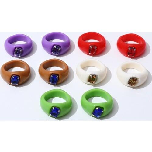 INS niche design color contrast gemstone exaggerated Hong Kong style retro irregular resin ring index finger ring jewelry