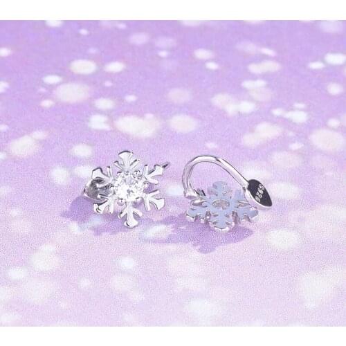 Fashion Snowflake Clip Earrings With Shiny Zircon Dainty Non Pierced Silvery Jewelry For Women Charm Wedding Christmas Gifts