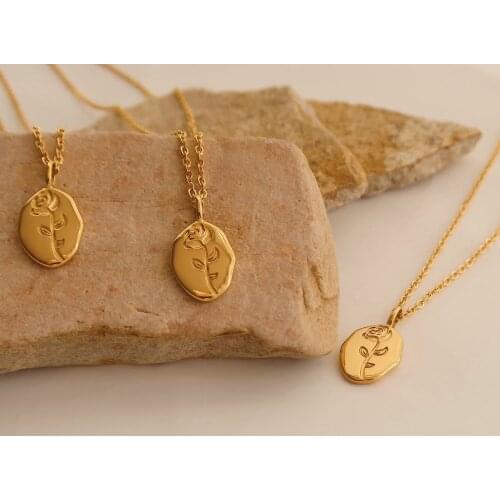 New ins Titanium Steel Rose Flower Necklace Temperament Real Gold-plated Flower Necklaces For Women Girls Fashion Jewelry Gifts