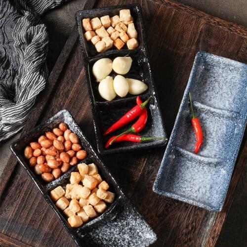 Japanese Style Three Grid Dish Ceramic Seasoning Sauce Dish Home Hotel Restaurant Seasoning Tool condiment dispenser