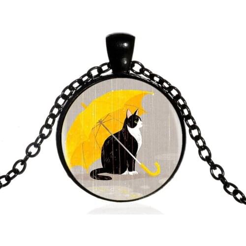 2017 New Arrival Cat In The Rain Necklace Handmade Round Cat and Umbrella Jewelry Glass Dome Animal Jewelry Rain Pendant