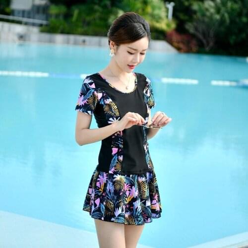 New swimwear womens split flat angle skirt conservative gathering large short sleeve sports hot spring swimsuit