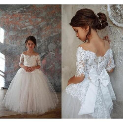 Princess White Off Shoulder Flower Girls Dresses Lace Appliqued Tulle Girls Pageant Dresses 3/4 Long Sleeves Girl Formal Wedding