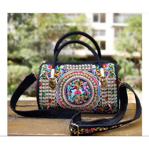 Nice Bohemian Embroidered Shopping bags!Hot National embroidery Multi-use Lady Shoulder&Handbags All-match Canvas Small Carrier