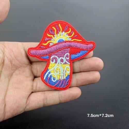 20 pcs/lot Big mushroom patches badge iron on Embroidered DIY for clothing Stickers Fabric Wholesale