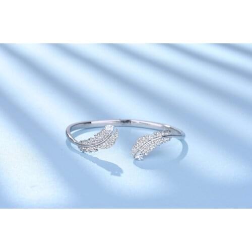 ENDELI Bracelets With Diamonds