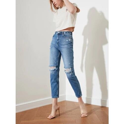 Trendyol Ripped Detailed High Bel Mom Jeans TWOSS21JE0388