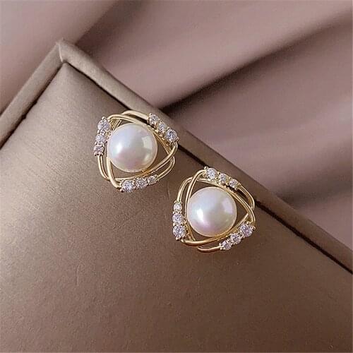 YAOLOGE 2021 Gold Color Rhinestone Pearl Stud Earrings Geometric Simple Alloy Earrings Brincos For Women Fashion Party Jewelry