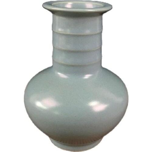 China Old Porcelain Blue Glazed Vase