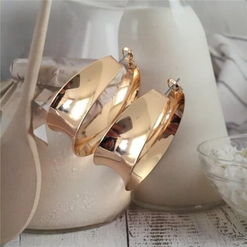 Bohemia Gold Color Wide Center Cupped Hoop Glamorous Ear Jewelry For Women Girl Clothing Coordination