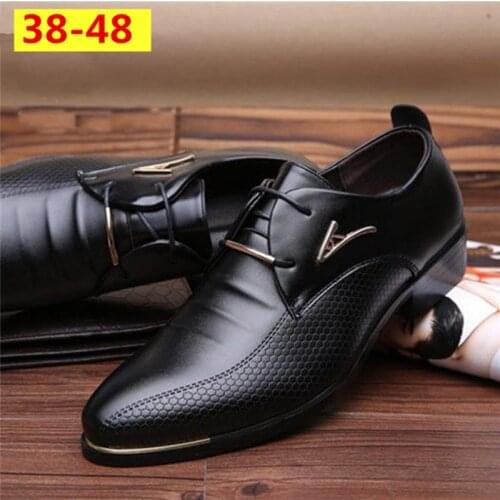 Luxury brand classic mens pointed dress shoes mens patent leather black wedding shoes Oxford formal shoes large size fashion