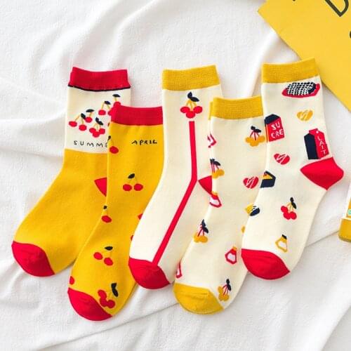 Spring Creative And Interesting Cotton Womens Socks Happy Fruit peach Strawberry Cherry Apple Sock Cute Bright Sock Fashionable