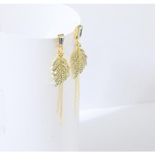 Sweet Girl Earrings Leaf Crystal Tassel Long Earrings Temperament Net Celebrity Wild Fashion New Earrings Womens Wholesale