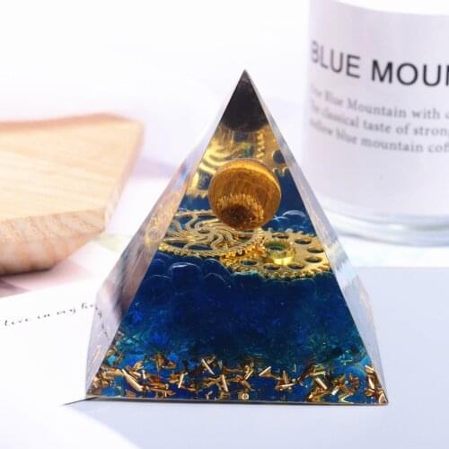 Natural Healing Amethyst Crystal Orgonite Pyramid Ornament Energy Recovering Healing Peridot Crystal Meditation EMF Protection