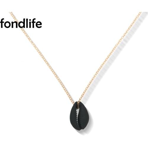 Black Cowrie Seashell Chain Necklace Women 2021 New Fashion Nice Simple Summer Surf Choker Laconic Fashion Jewelry Present