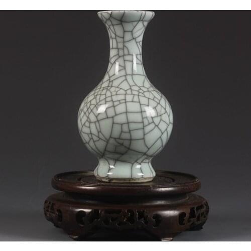 Song Dynasty Guan kiln crackle glazed vases Jingdezhen antique vases old goods handicrafts