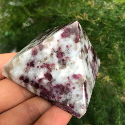 Natural Carved Plum Tourmaline Quartz Healing Crystal Pyramid For FengShui Home Decoration