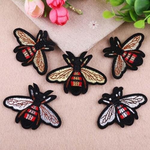 PGY 1PCS High-quality Cartoon Little Animal Patches Cute insect Embroidery Appliques for Clothes Iron Badges for Kids Stickers