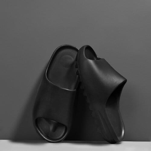 Indoor comfortable soft slippers Men women Non-slip bathroom home shoes Flat EVA Thick sole Slides Womens sandals