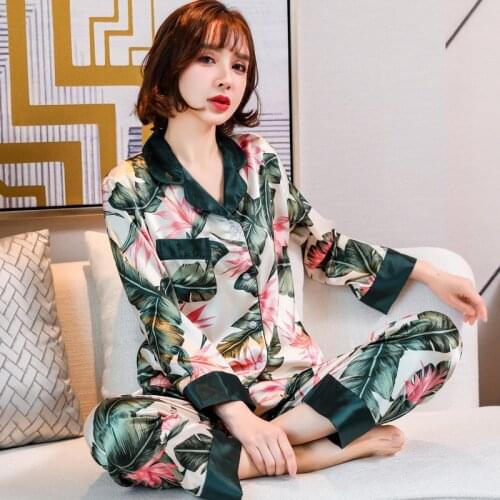 Spring Autumn Long-Sleeved Viscose Fiber Pajamas Womens Silk Thin Summer Suit Printed Loose and Plus-sized Leisure Tops Clothes