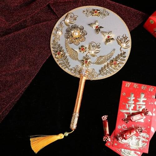 Chinese hand fan bride hand fan beauty fan bamboo feather fan dropshipping 2021 new arrivals hand fan decorative fan party