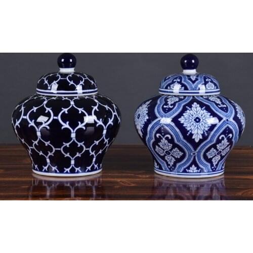 European Style New Antique Blue And White Porcelain Storage pot Household porcelain temple Jar With Cover Ceramic Ginger Jar